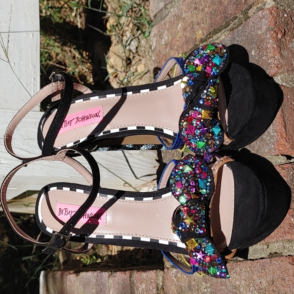 Betsey Johnson Tobie Embellished Platform Sandal Size 7.5 (1316) - Picture 2 of 11